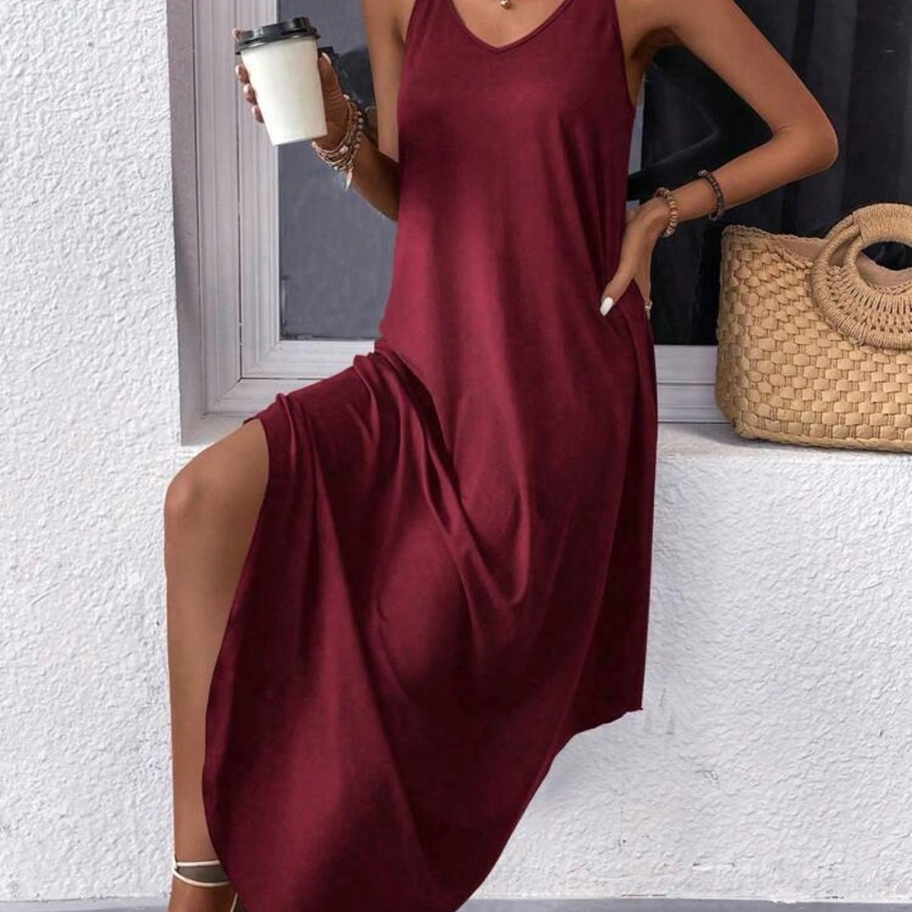 Sleeveless V-Neck Burgundy Maxi Dress